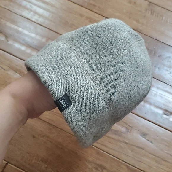 REI unisex gray skull cap winter beanie - Picture 3 of 6